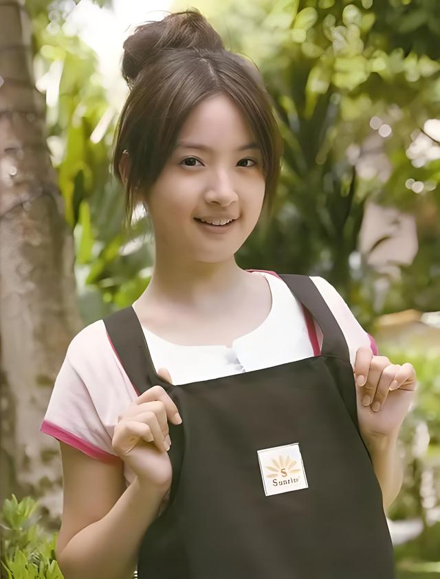 林依晨入驻短视频平台婚姻状况成谜经纪人对岸网友想太多