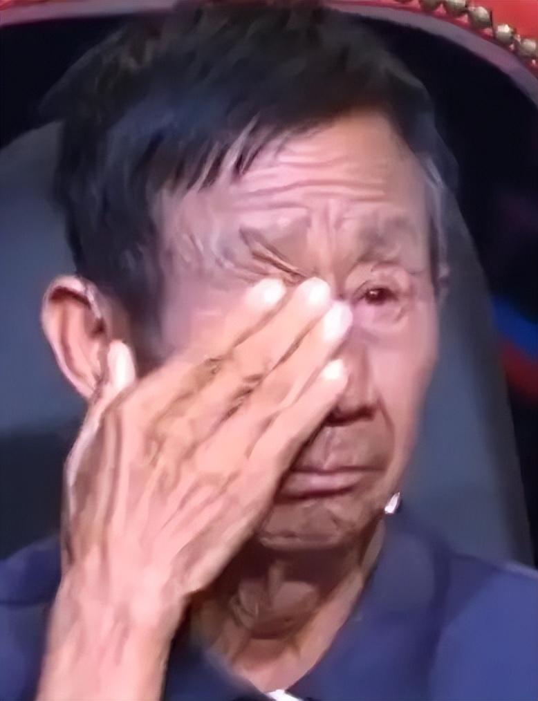 97年河南老汉捡到弃婴靠拾荒养大她24年后女儿身价上亿来报恩