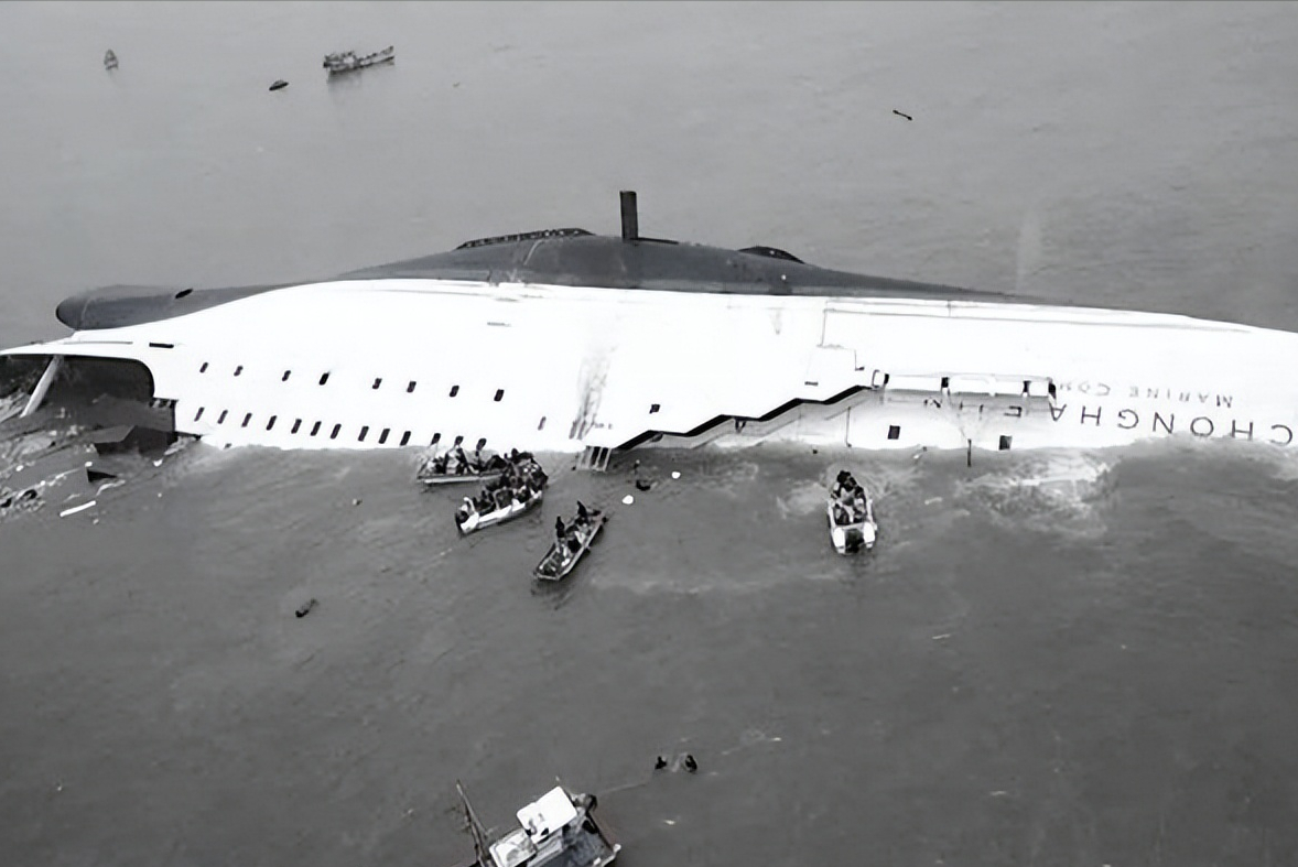 1999年山东特大海难302人仅幸存22人唯一女幸存者还不会游泳