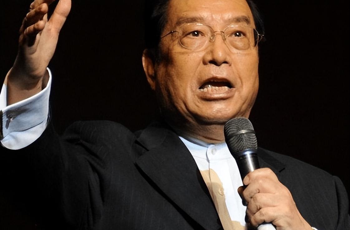 遇上了热情似火的学生梦鸽,两人相差年龄很大,但是不阻碍李双江非常