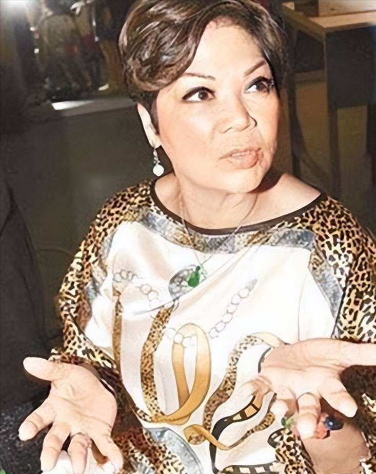 回顾大傻成奎安逝世后两房太太处境各不相同小儿子沦落街头