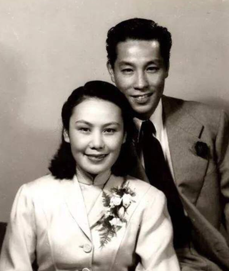 回顾艺术家白杨41年婚姻催人泪下老伴离世5年后她追随他而去