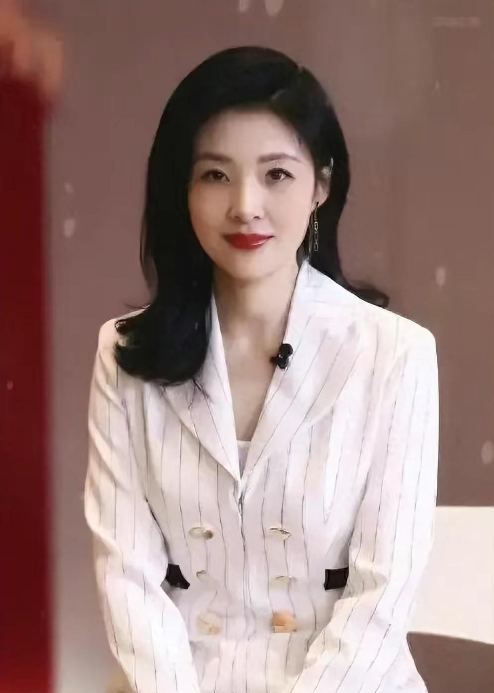 回顾主持人周涛我这辈子正确的决定就是和路云生下一儿一女