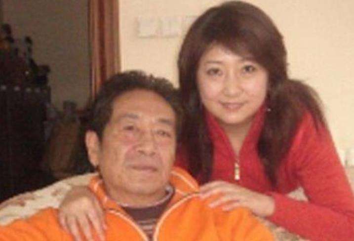 回顾王奎荣与饶芯语差37岁的爱情遭岳父母反对发誓要对她好