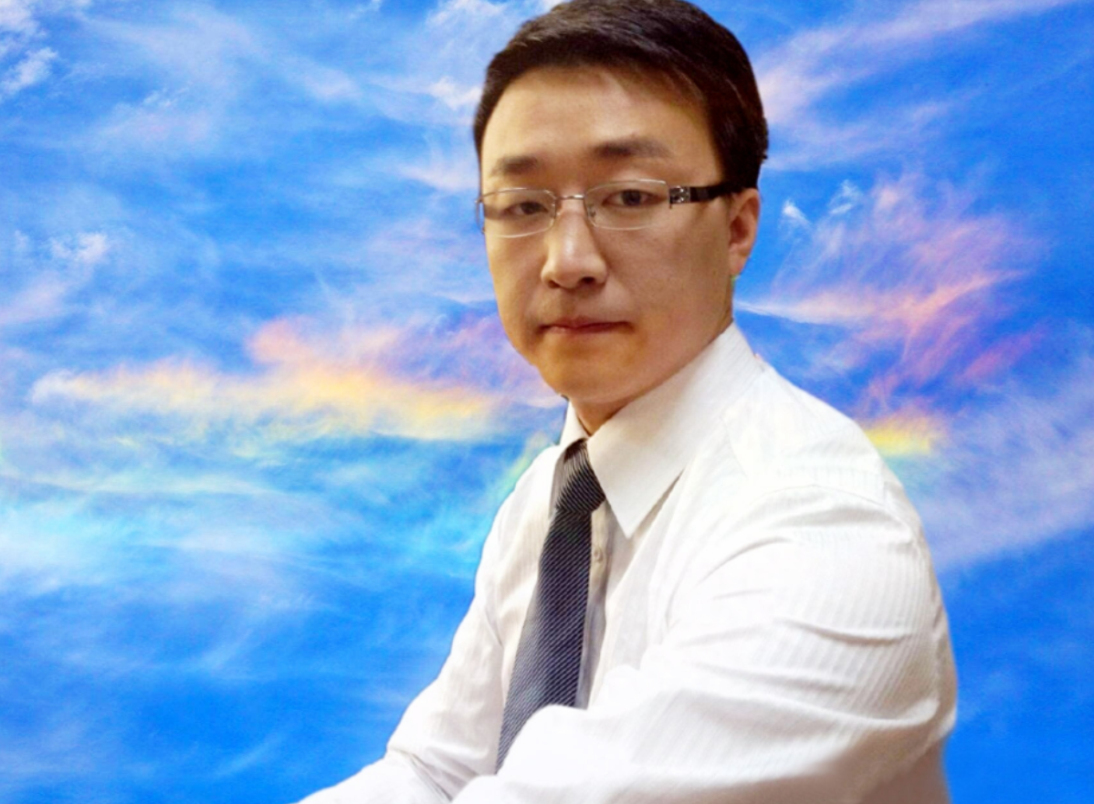 回顾苗凯农村走出来的主持人弟弟为他辍学女友成就他的播音路