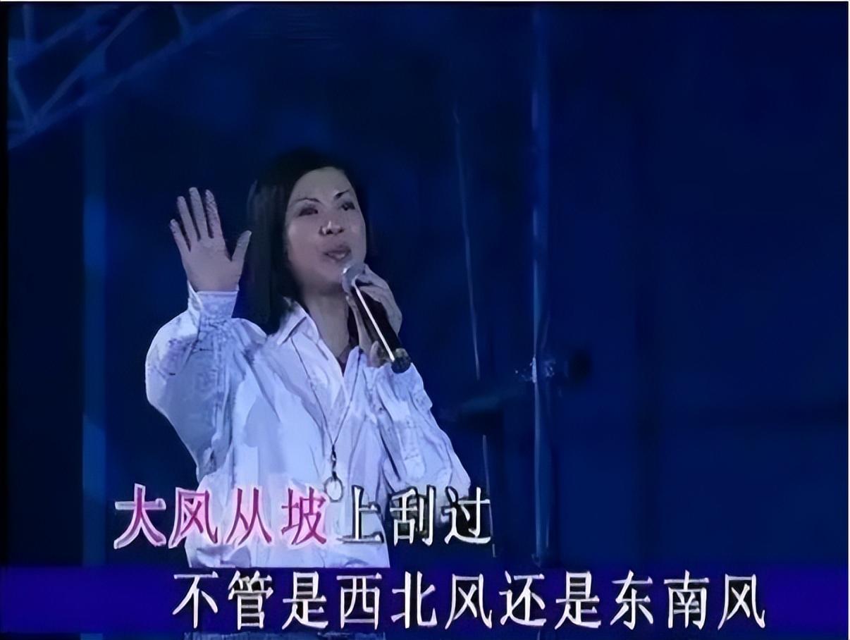 1988年, 青年歌手大赛第三届开始,杭天琪报名参加了,她唱了一首《黄土