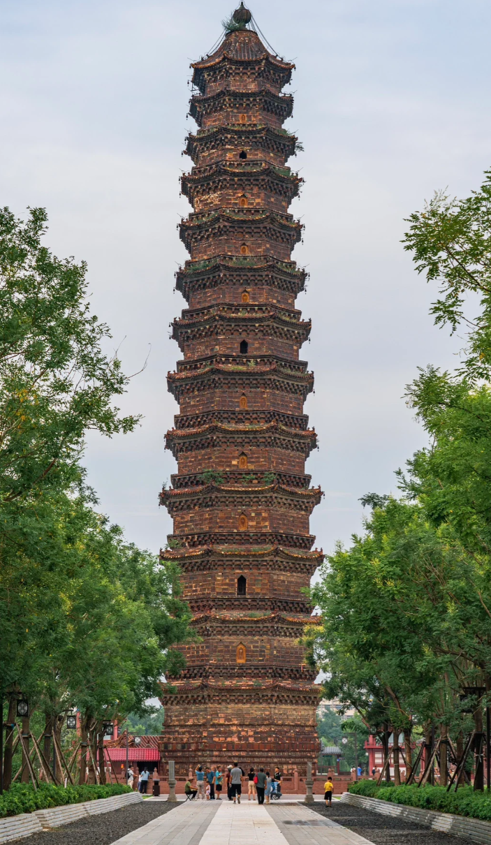 八大古都之一,《清明上河图》的汴梁,"开封"从不只有"王婆"