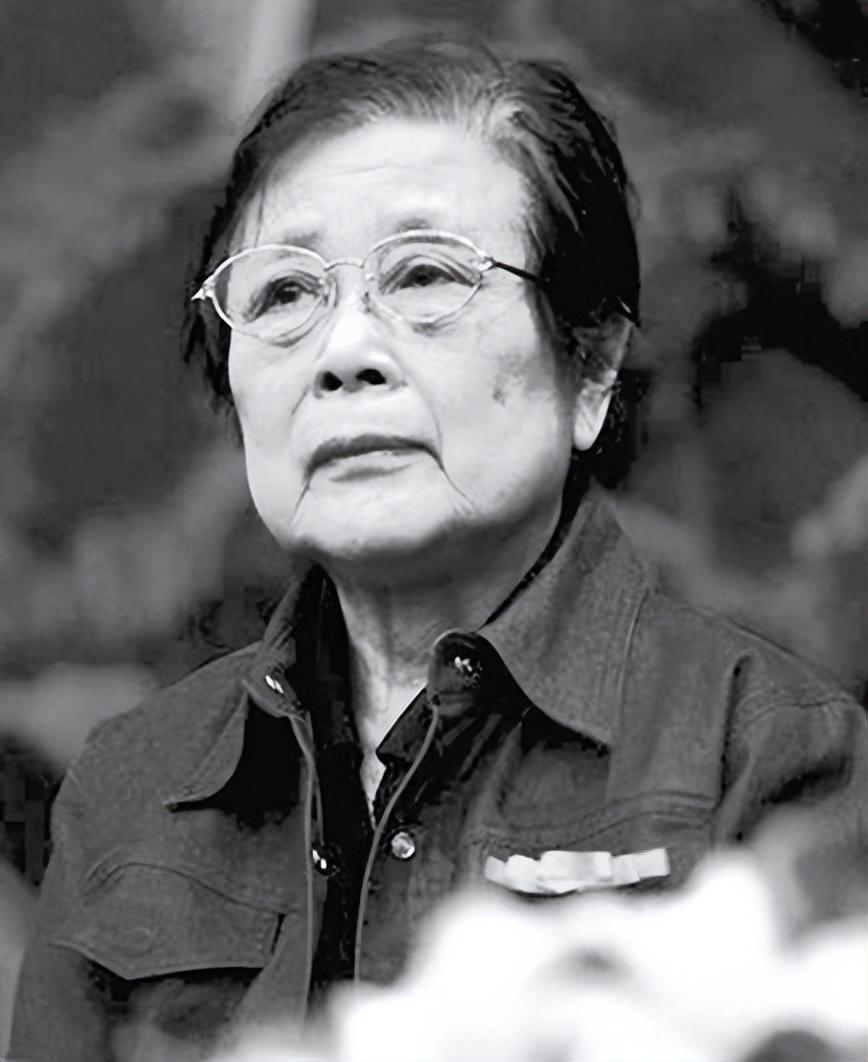 回顾谢晋4个孩子3个残疾临终才发现是自己造成的一生受尽磨难