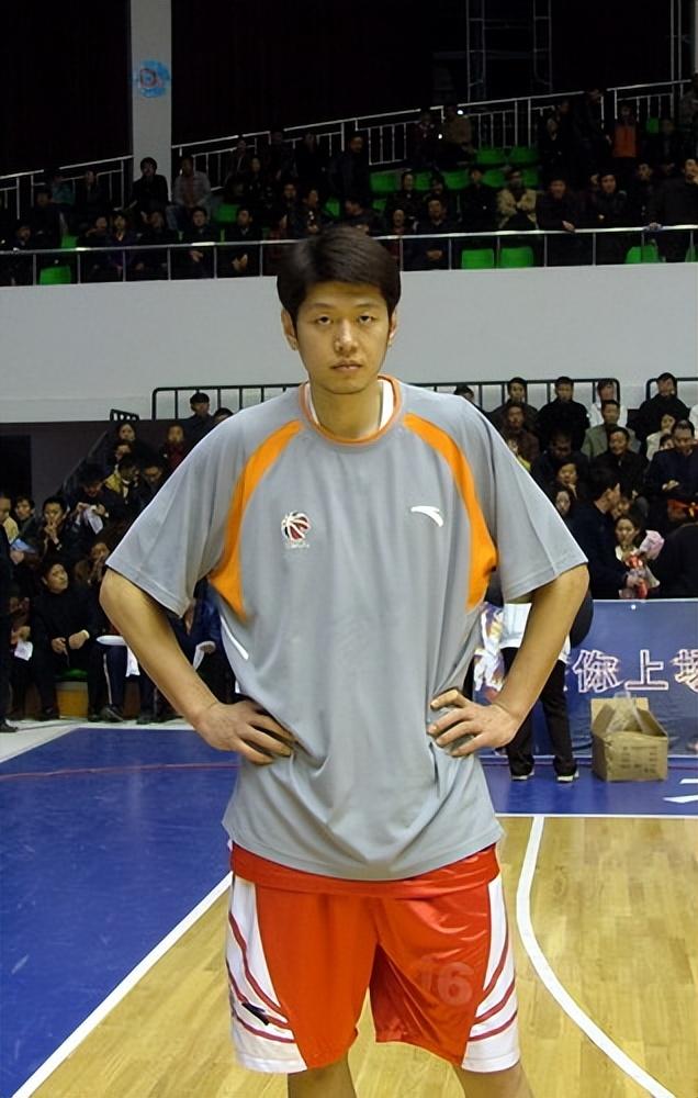 回顾莫科27岁结婚婚后5个月妻子离世再婚和妻子照顾前妻父母