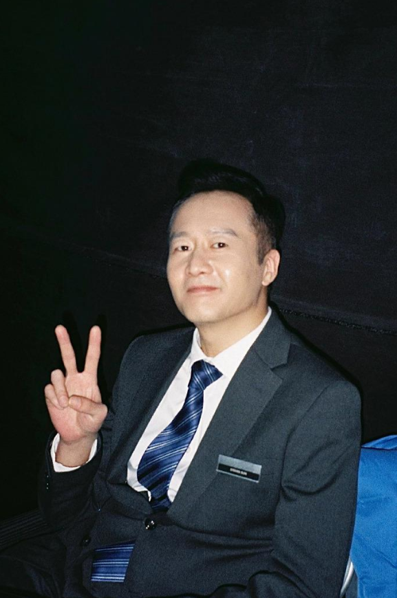 回顾岳旸:29岁入行苦熬18年,终靠小人物出名,孔笙和王凯是贵人