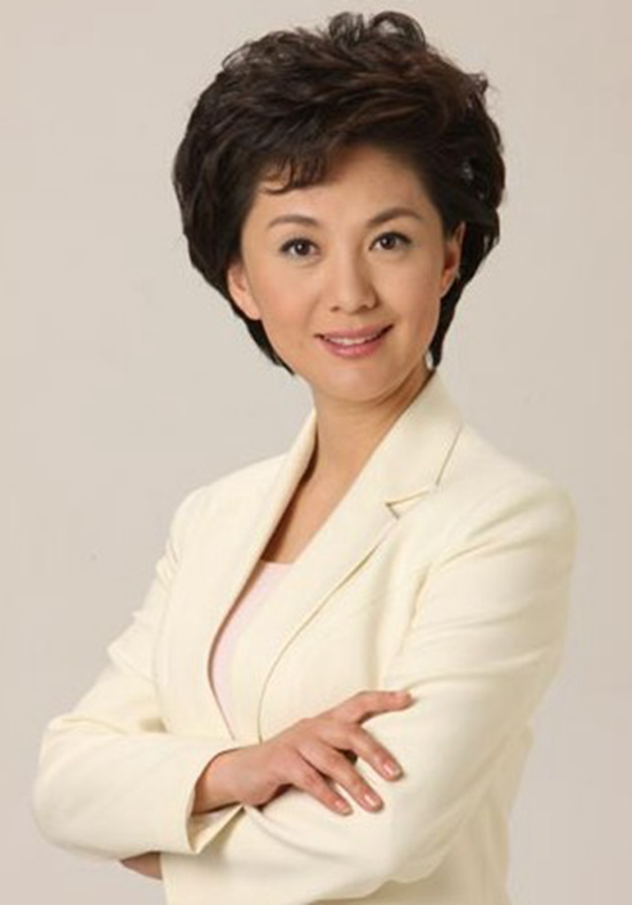 在一次朋友聚会上,海霞认识了现任老公罗永章.