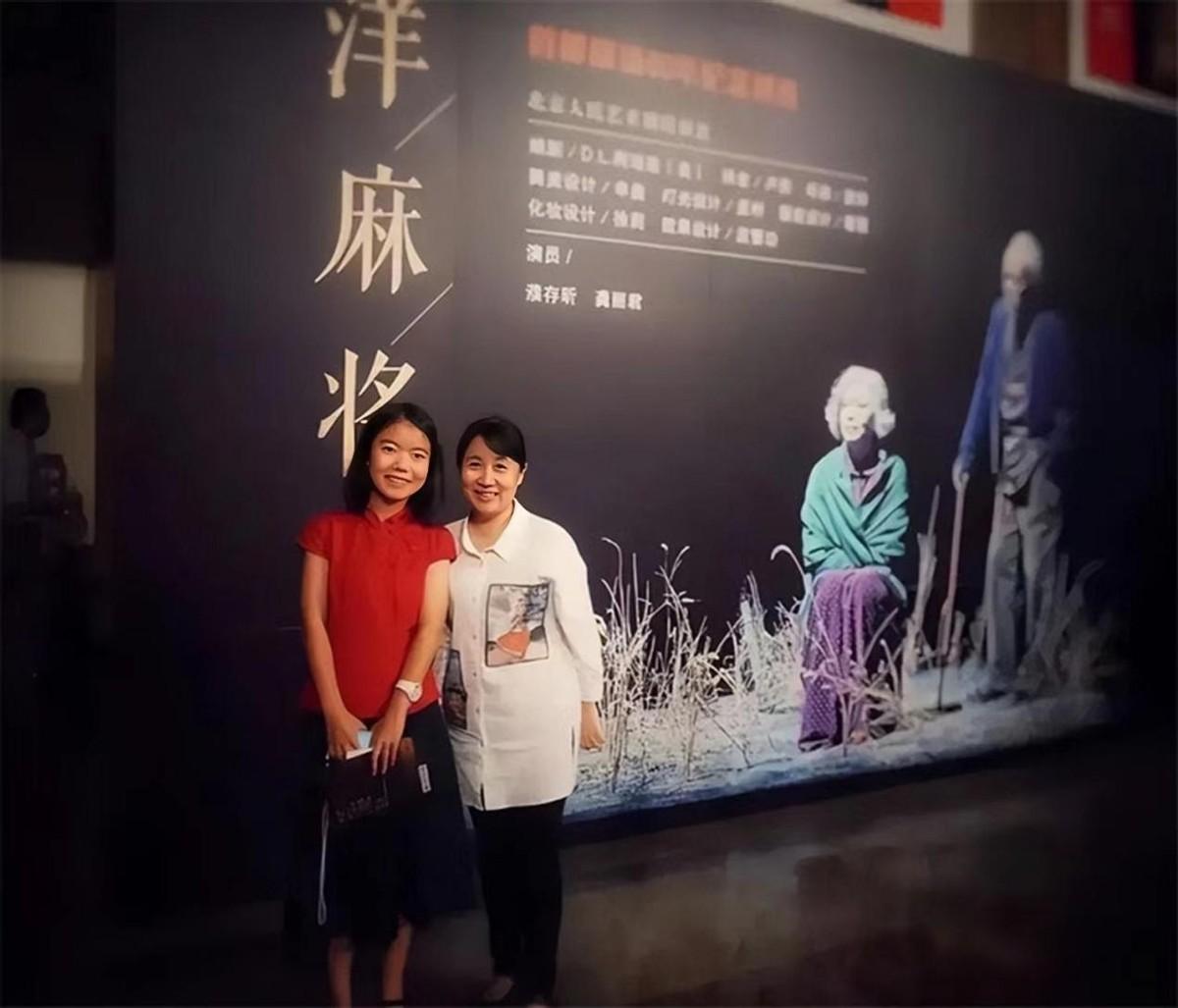 回顾著名演员梁冠华与妻子唐烨互相成就恩爱33年生活幸福甜蜜