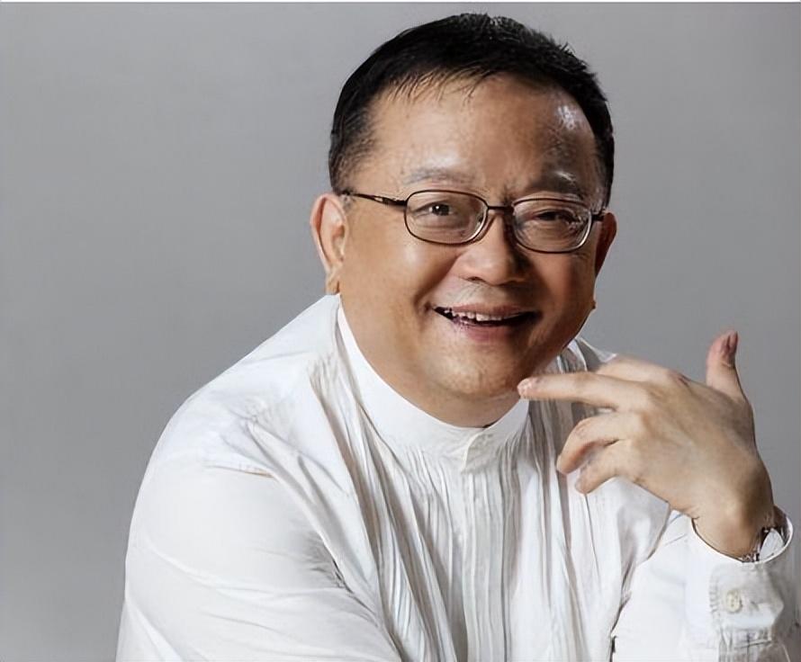 王刚在人生的最后阶段迎来了一个小生命的到来,给原本平静的晚年生活