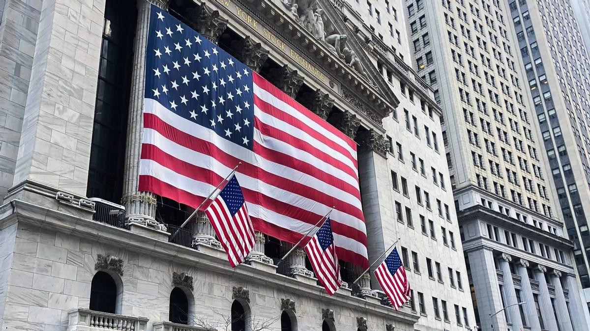 美联储巨亏1143亿美元,44州货币独立,只有还中国黄金能保美债?