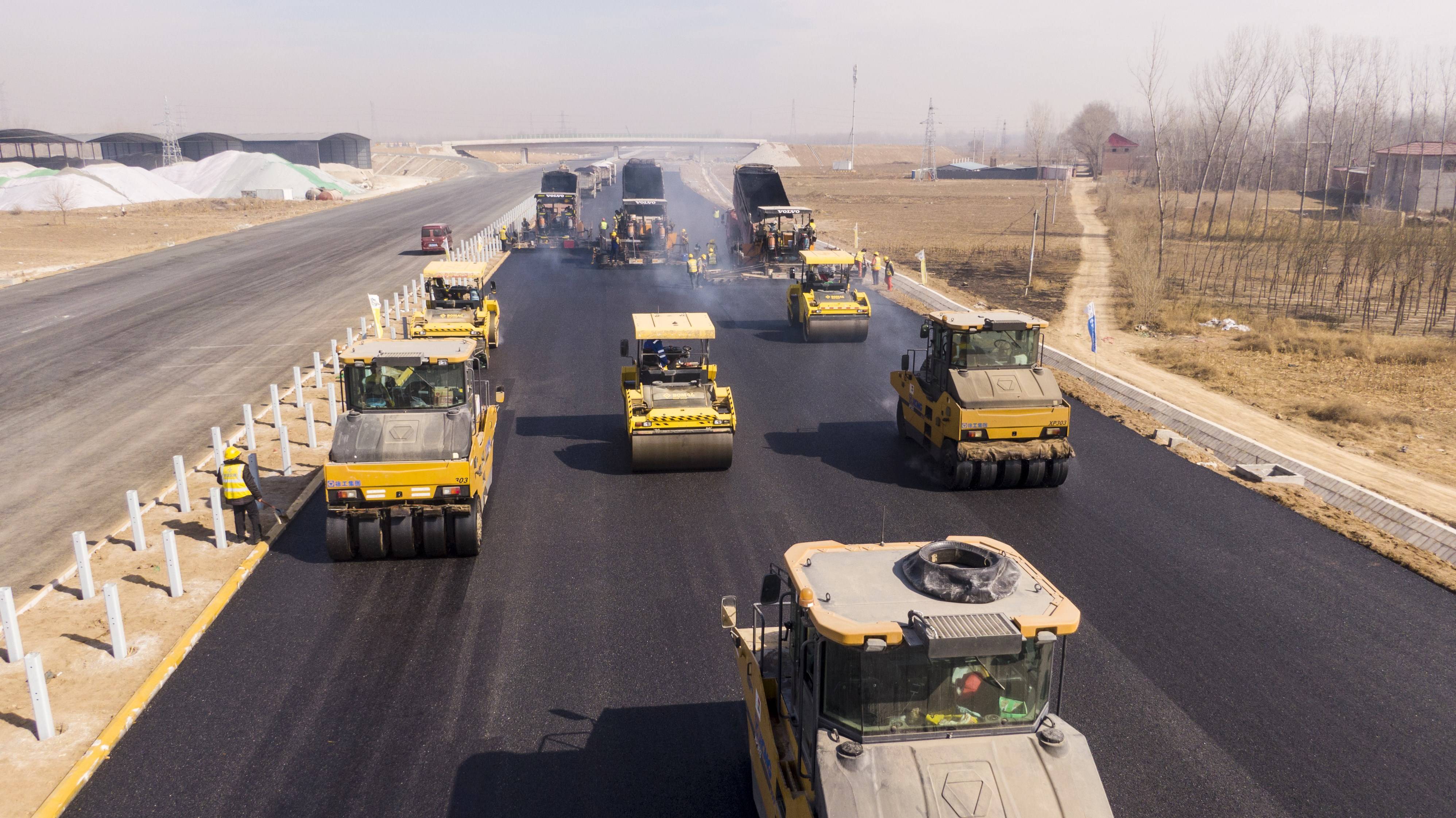 什么叫战备高速公路?可以起降战斗机,轰炸机!河南就有一条