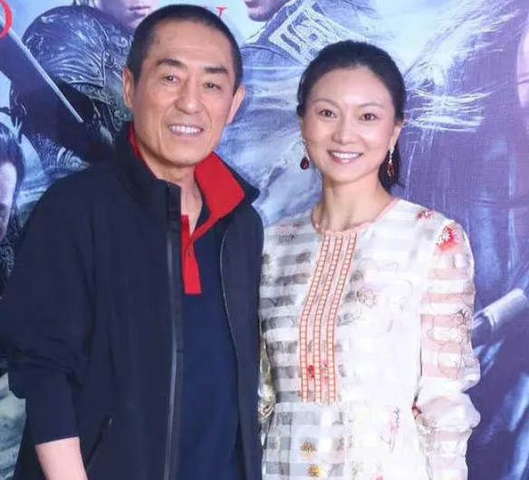 回顾张艺谋老婆陈婷打败巩俐19岁辍学未婚生三子隐忍10年终圆满