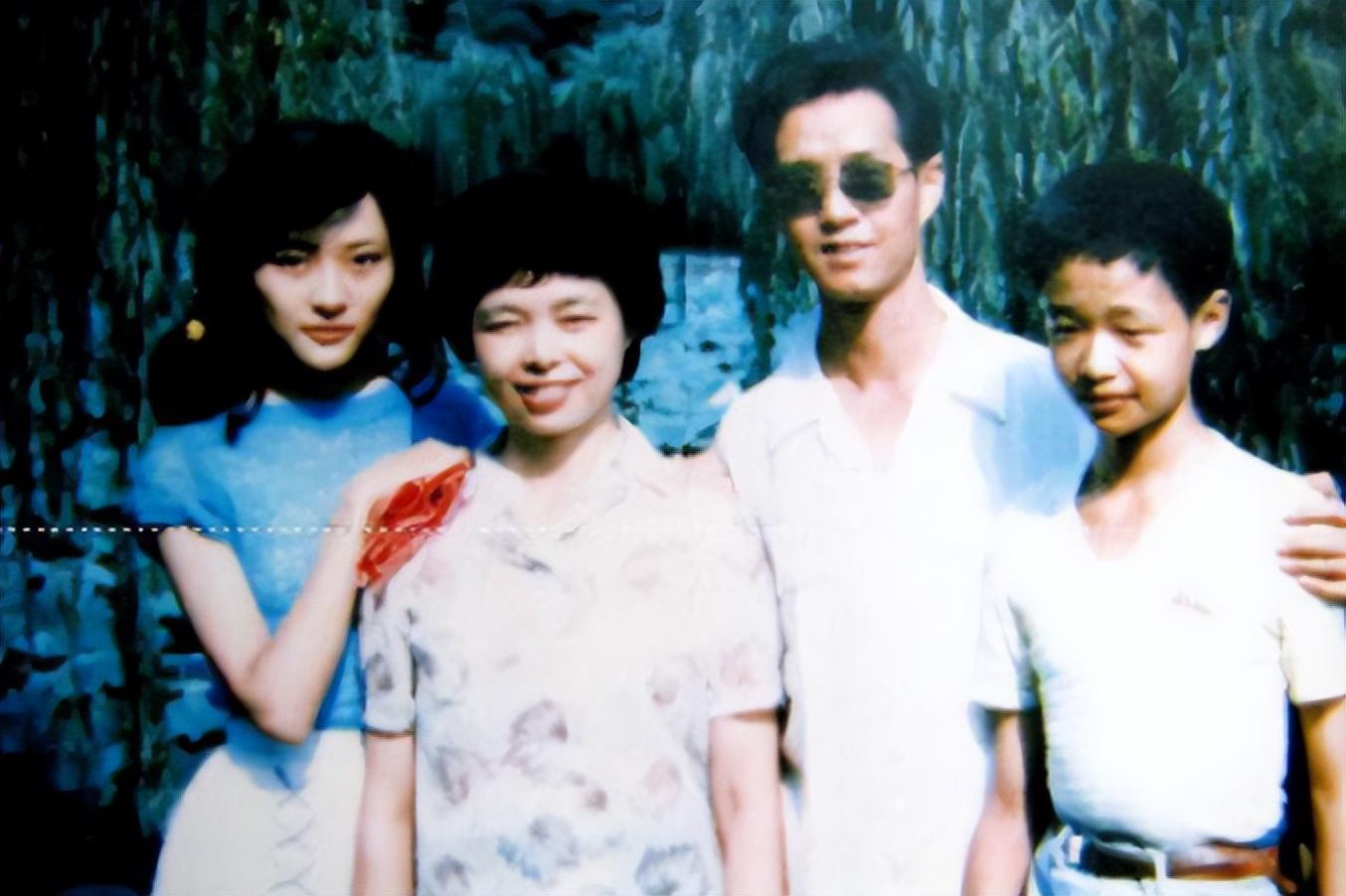 回顾主持人周涛与姚宏离婚后转身再嫁富豪直言对女儿心中有愧