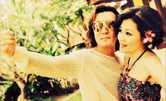 回顾哈文丈夫李咏病逝后坚持不改嫁还定期给公婆生活费