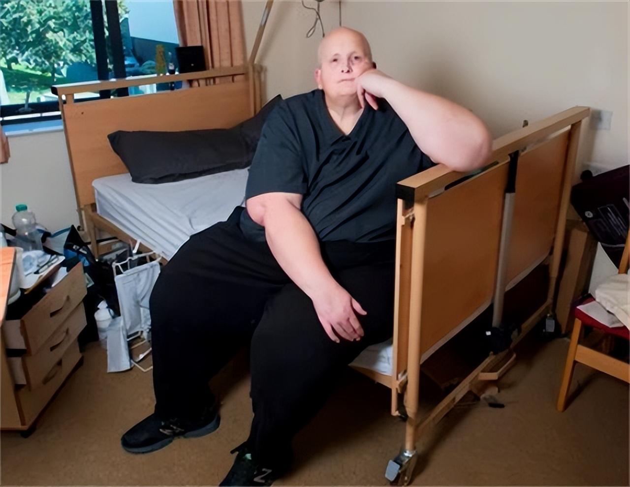 回顾:他体重达888斤,喝毒药都被肥肉吸收,医生:死后得送屠宰场