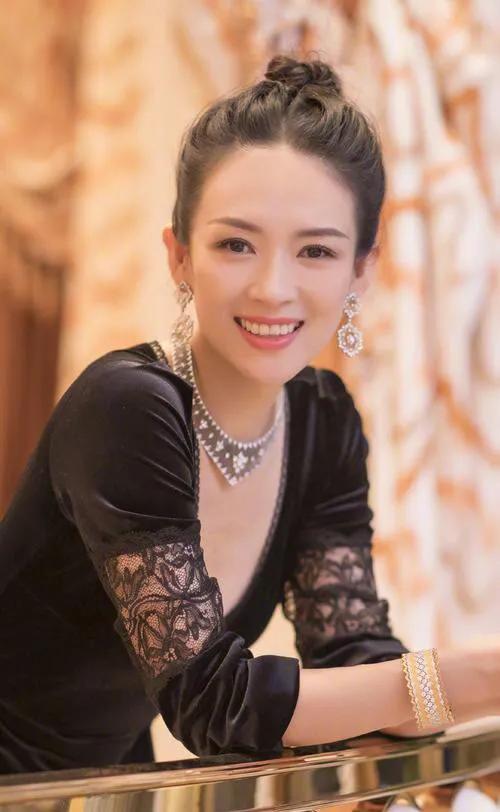 回顾汪峰情史混乱和章子怡结婚后扭转口碑如今又为何深陷争议