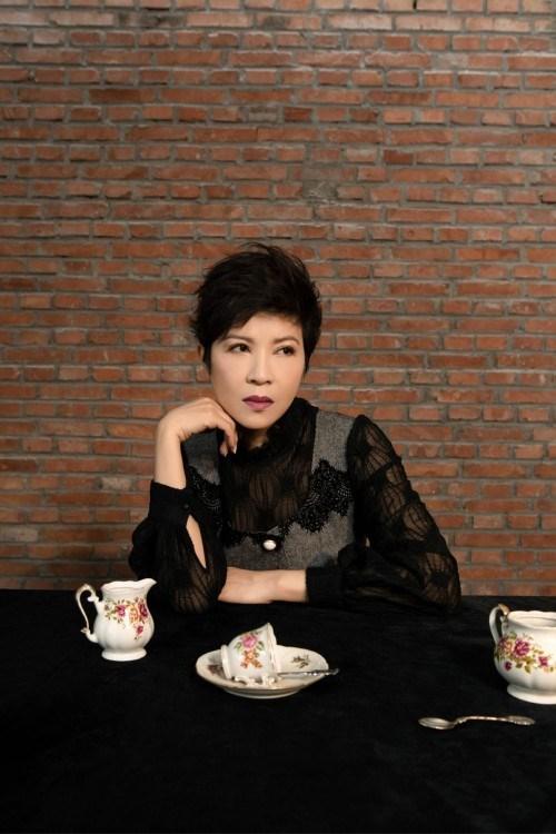 回顾杭天琪二婚嫁小13岁老公47岁冒险生二胎如今生活幸福