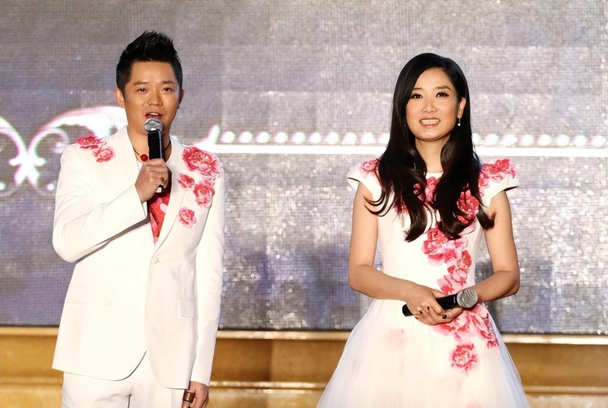 回顾曾毅:我结婚时玲花大醉,她结婚我泪流满面,婚期只差几个月