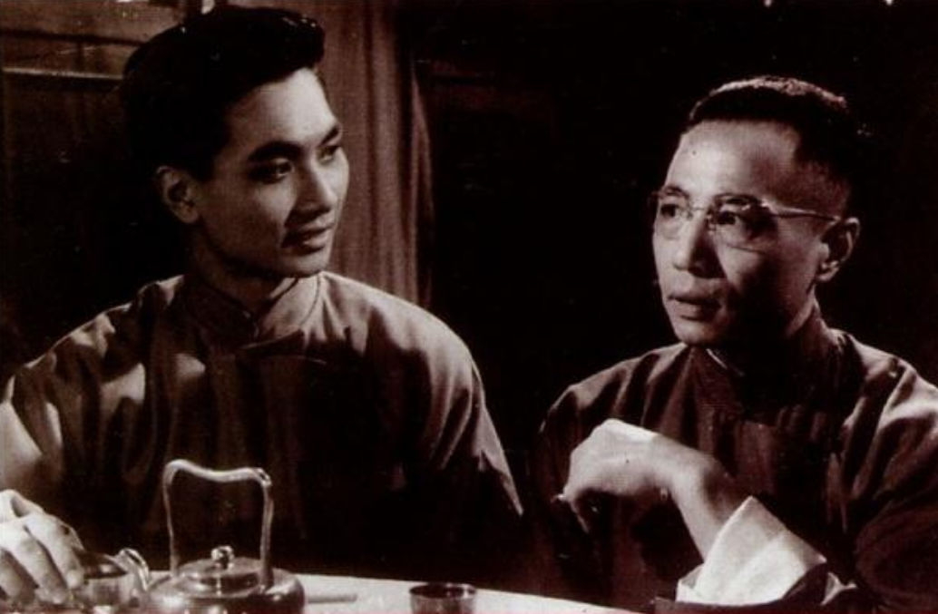 回顾演员梁波罗低调娶平凡妻子恩爱几十年晚年生活幸福美满