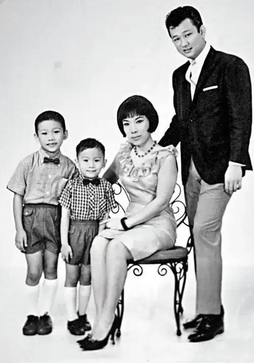 杜德伟与吴君如周汶锜谈情说爱最终却选择平凡另一半