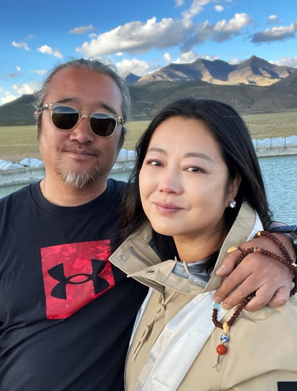 回顾演员王茜华我这辈子正确的决定就是45岁高龄为小丈夫生儿子