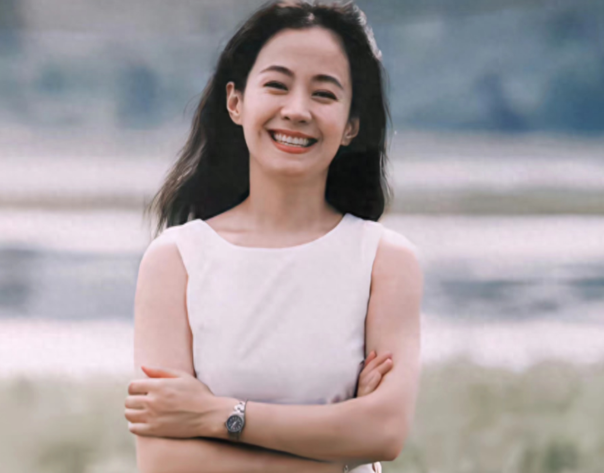 回顾剧雪前患病夫离世55岁依然单身无子女不愿在演艺圈拍戏