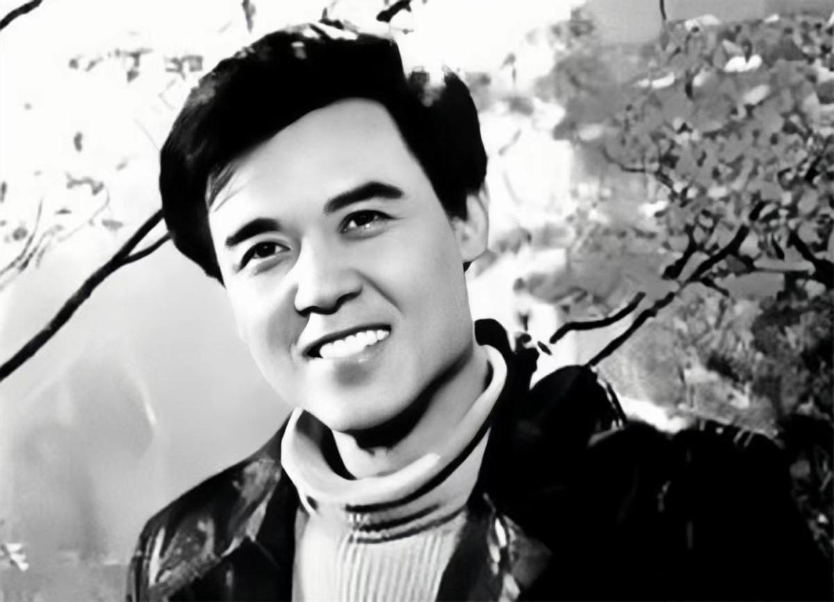 回顾70年代男神达式常娶大学同窗恩爱56年真的是帅了一辈子啊