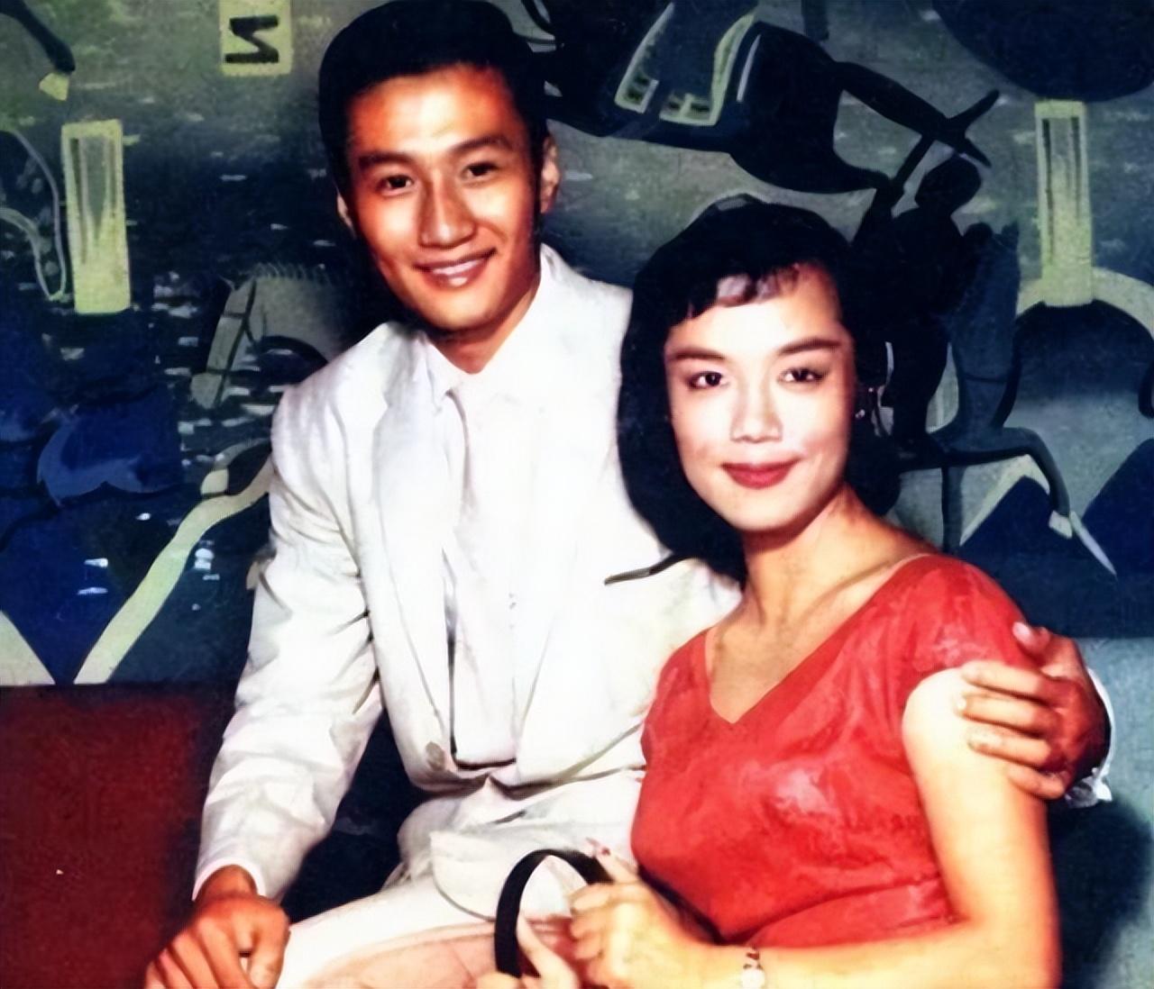 回顾谢贤年近70岁时与20岁少女相恋两千万分手费是否符合规律