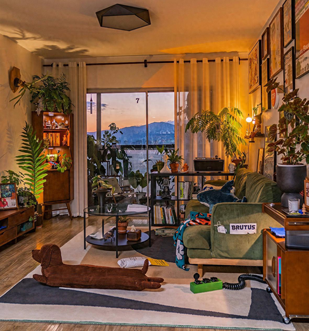 而且房子还不保值,那么,哪些楼层是"穷人层"呢?