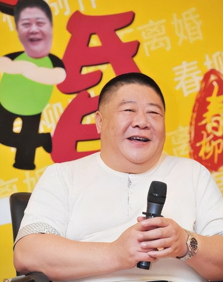 回顾刘金山为了患癌的父母选择丁克53岁喜得一女如愿当上爸爸