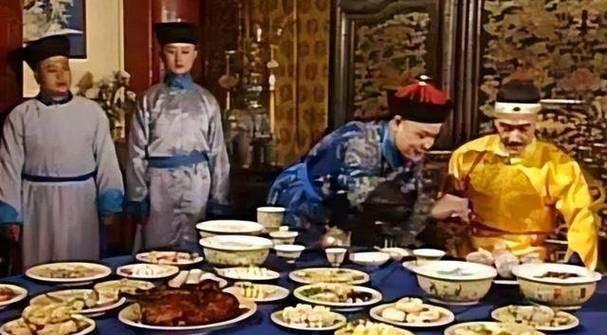 皇帝的一天是怎样乾隆4点起身9点前宠幸爱妃结束枯燥的一天