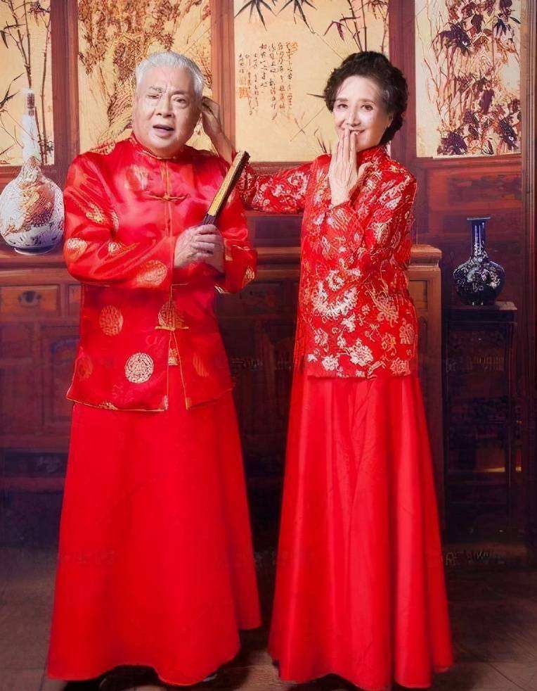 回顾朱龙广把妻子宠成女儿结婚50年没让她做过饭幸福美满