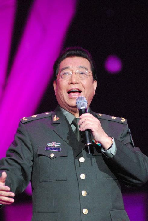 回顾李双江两段婚姻两个儿子一个坏事做尽一个低调优秀