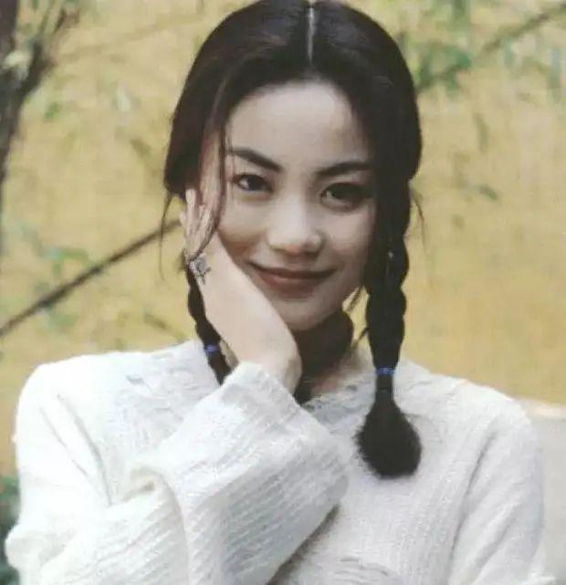 2,王菲的成长之路