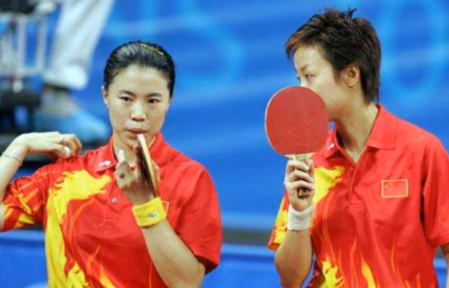 回顾王楠嫁给大8岁老公郭斌患癌后老公不离不弃泪水背后有幸福