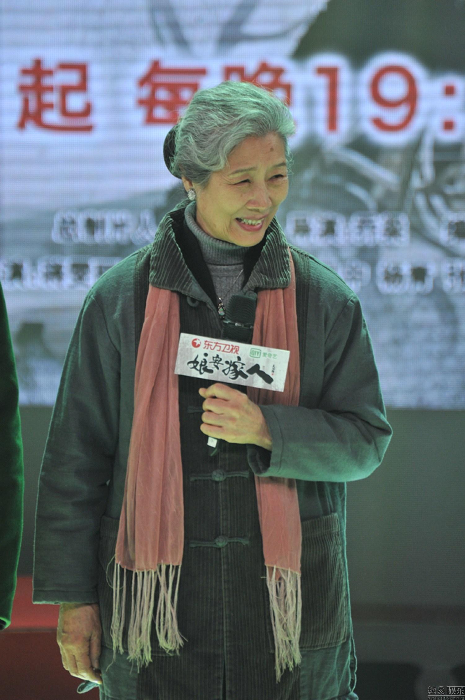 回顾演员吕中我不带助理也从来不背台词不要叫我老艺术家