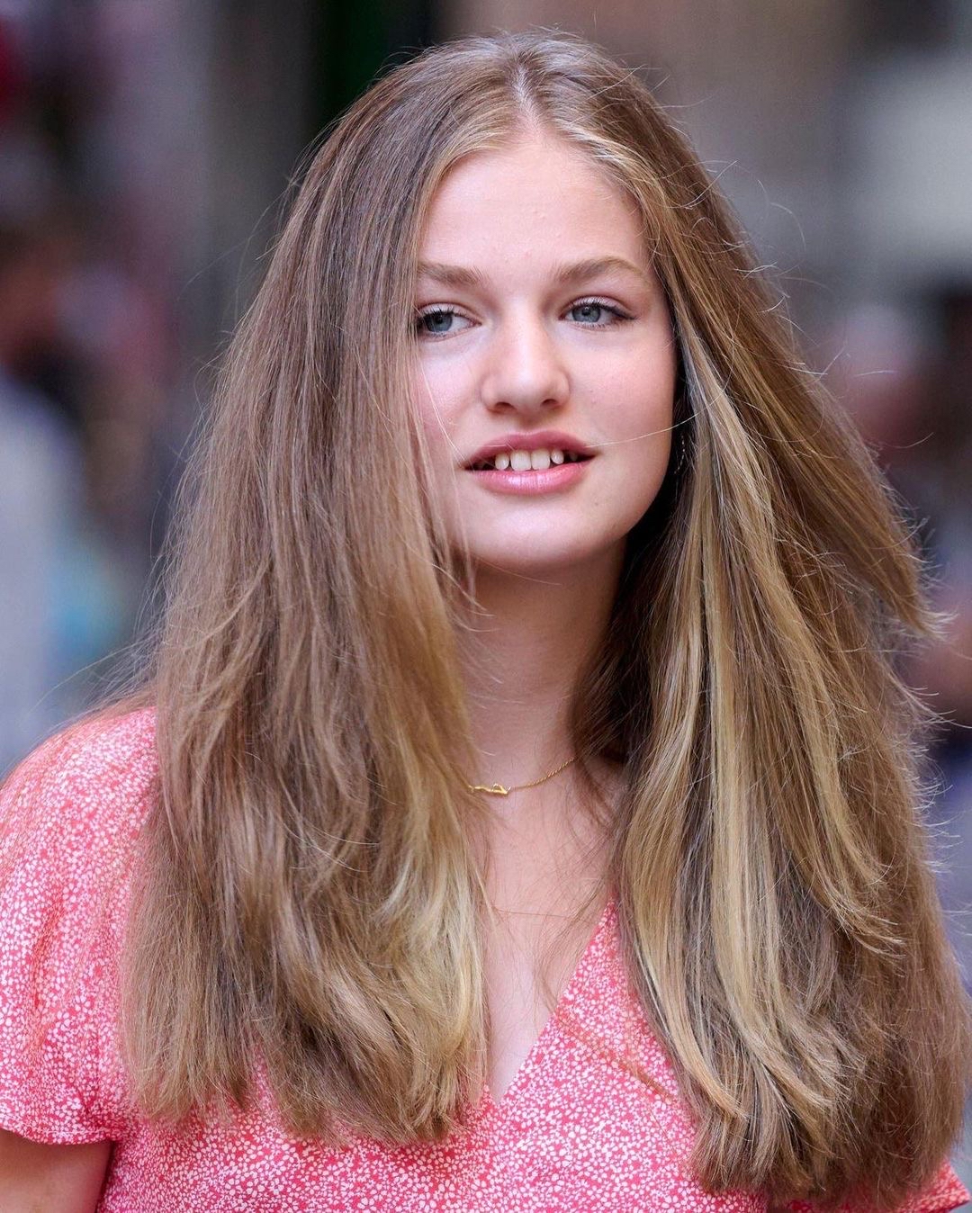 西班牙王室大公主莱昂诺尔,她的美丽气质很优雅哇