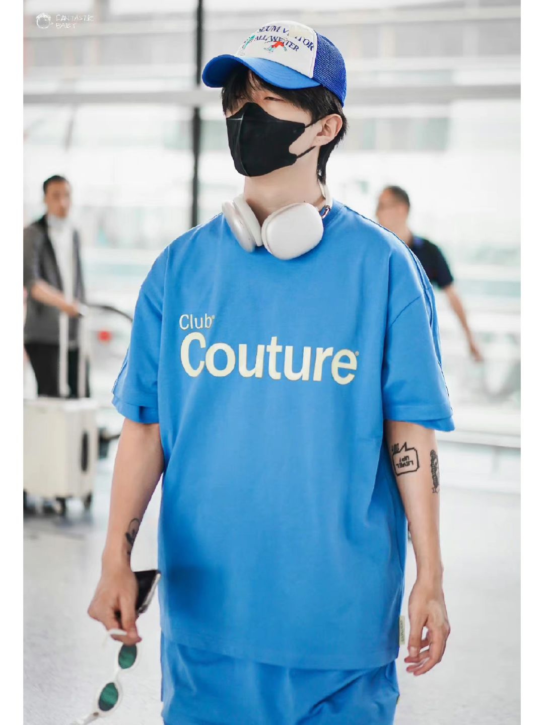 哇哦,我看到男星范丞丞的机场私服穿搭分享啦!