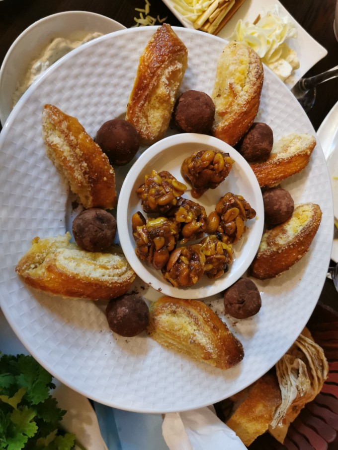 亚美尼亚这个跳蚤市场,只在周末开放