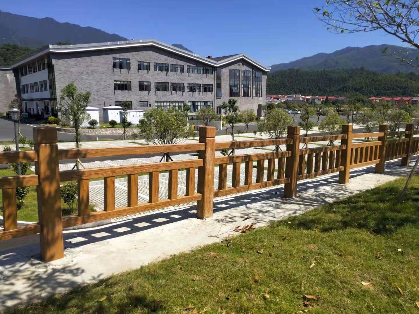 赤峰仿木护栏生产厂家