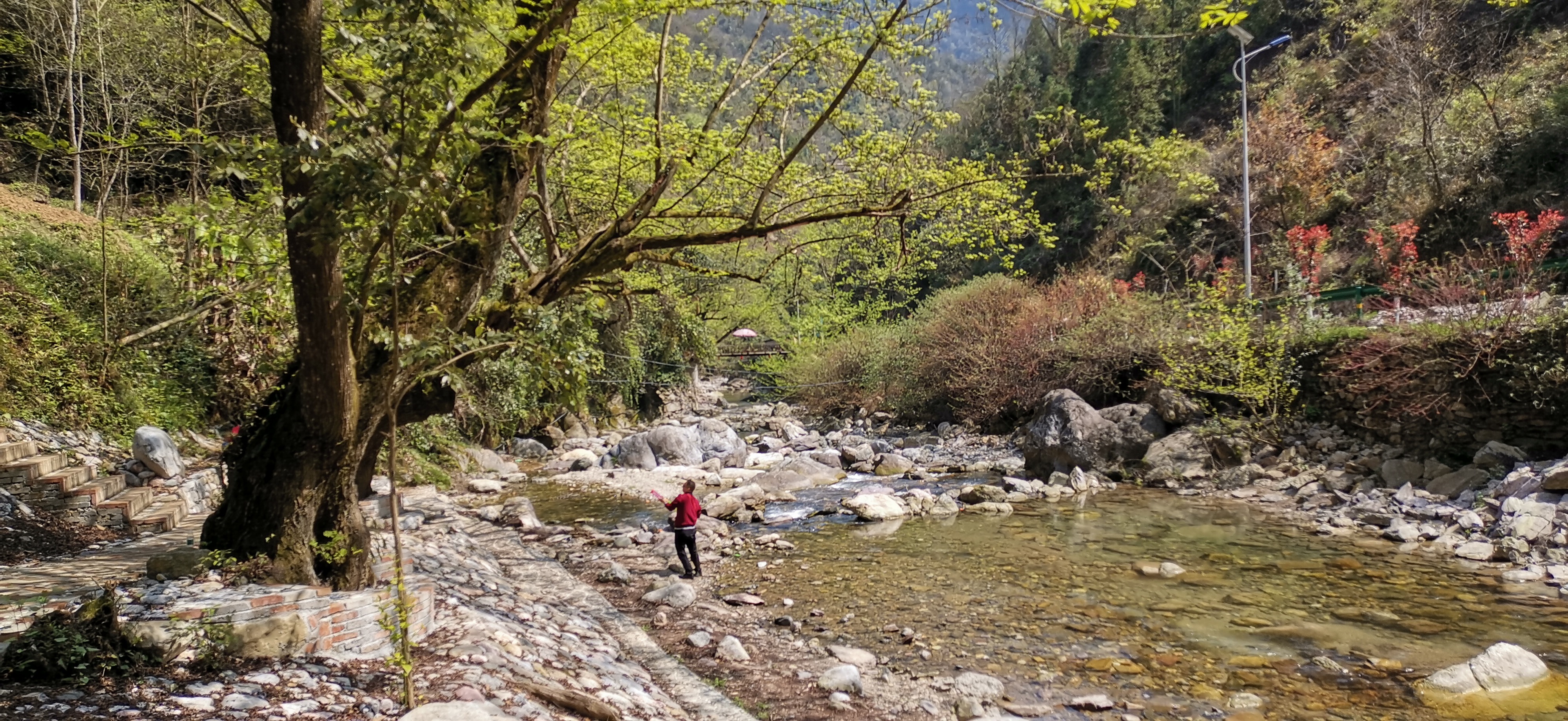 湖北省宜昌市兴山县南阳镇白竹村,隐秘而浪漫的互动性休憩景点