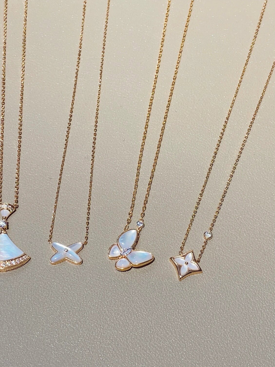 好温柔好仙～宝格丽扇子贝母项链&蝴蝶贝母项链