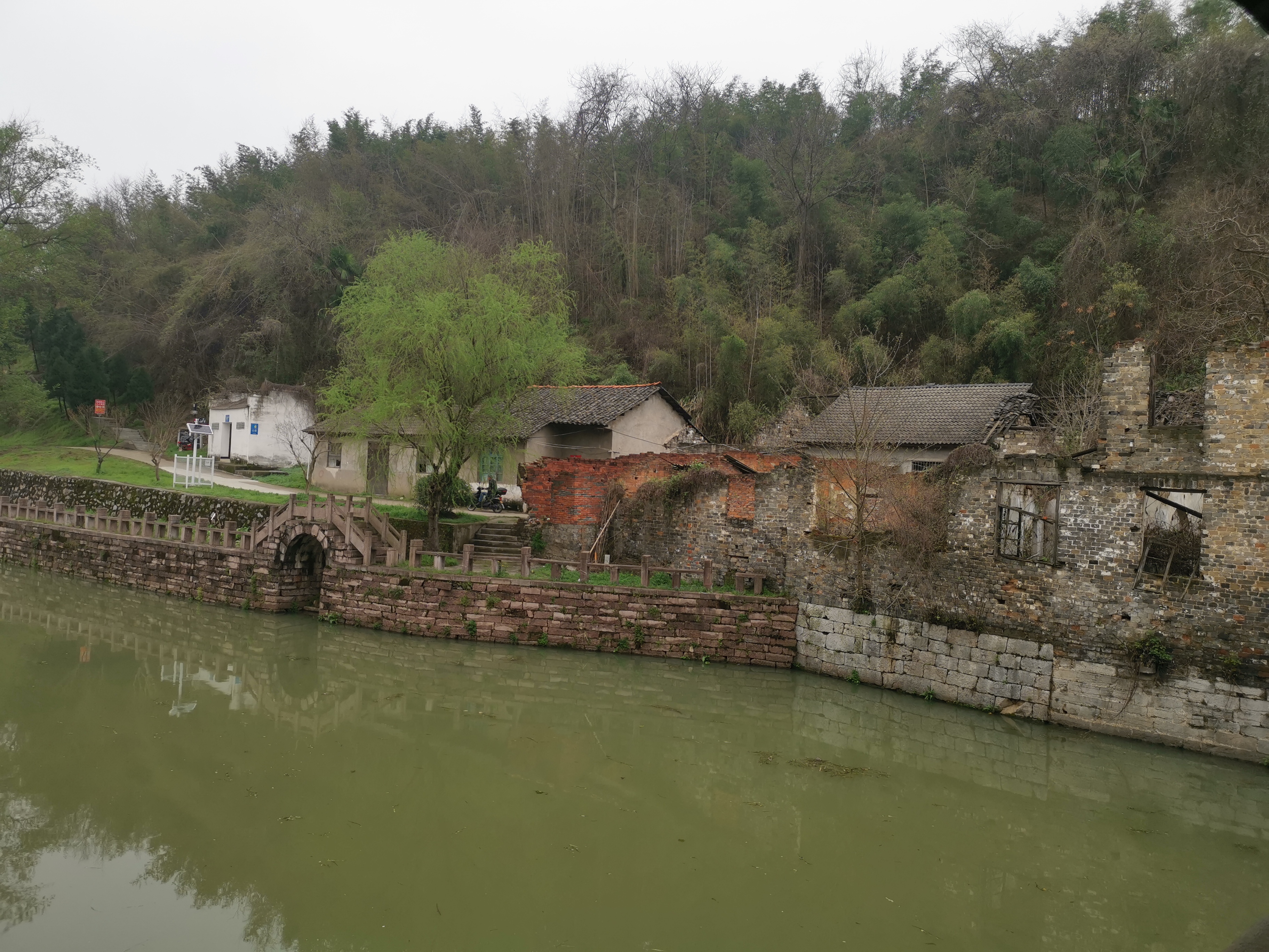 骑行咸宁汀泗桥镇,小桥流水人家.@骑士许晓风的动态