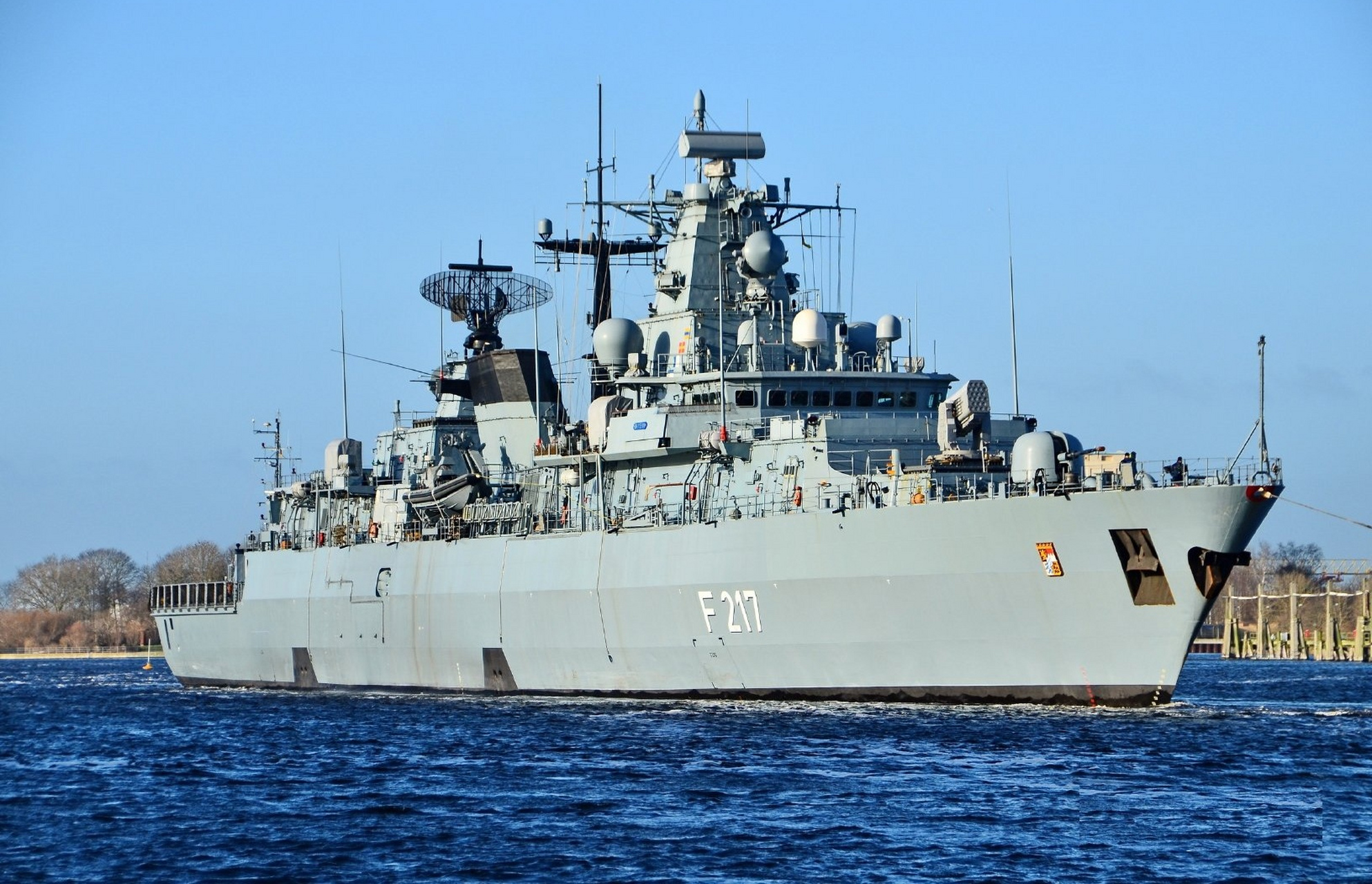 舰船欣赏:德国海军巴伐利亚号护卫舰,该舰是勃兰登堡级f123型护卫舰3