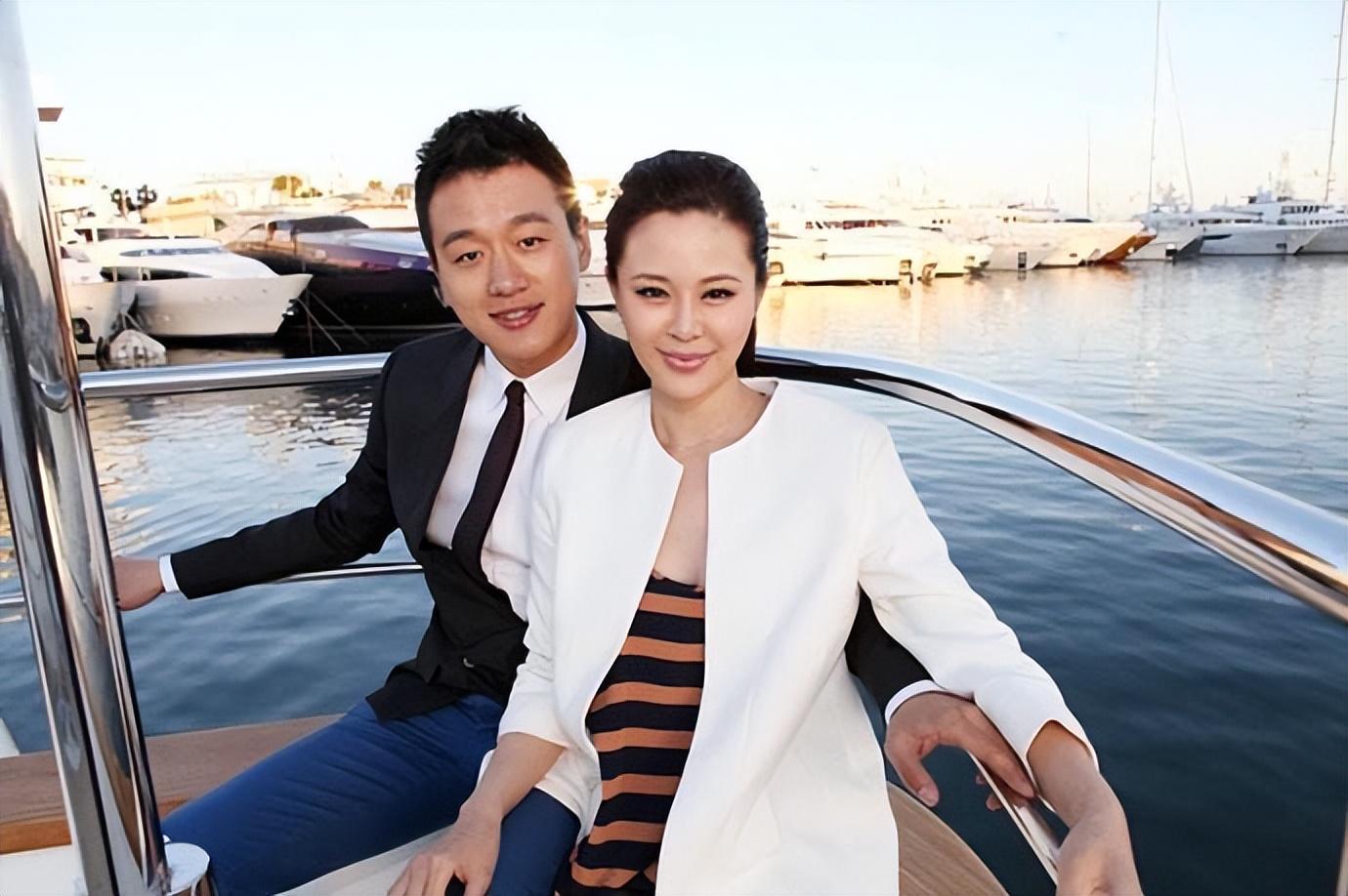 他和徐静蕾主演了《我爱你》,还和孙俪共同出演《玉观音》.