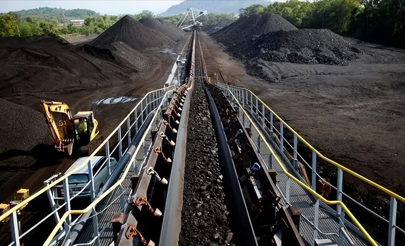 回顾:储量超44亿吨,"最大"铁矿项目即将启动,为何要中国同意才行